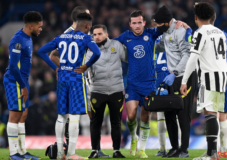 Chilwell hobbled off the pitch during Wednesday's Champions League clash