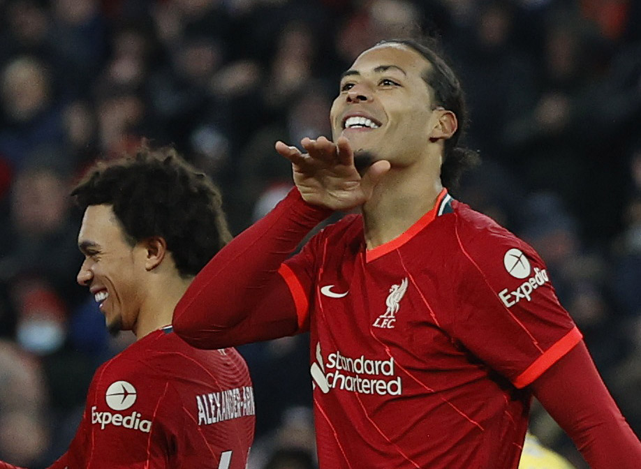 Virgil van Dijk celebreates his goal