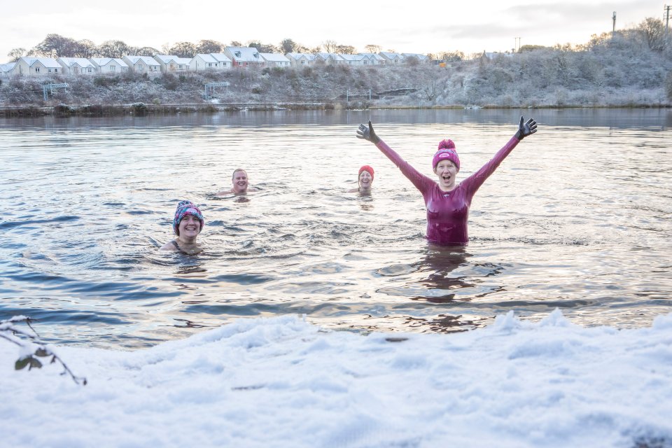 Wild swimmers brave the cold in Winchburgh, West Lothian