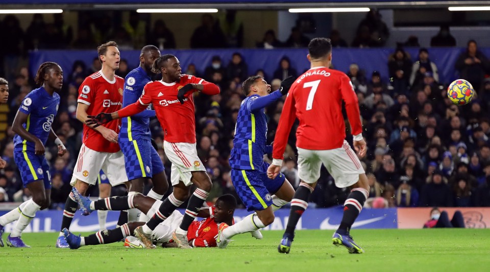 Aaron Wan-Bissaka gifted Chelsea a penalty with his rash tackle on Thiago Silva