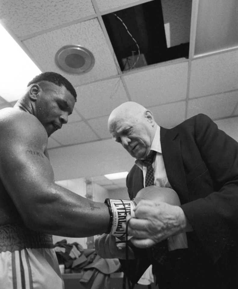 Tyson with D'Amato before a fight