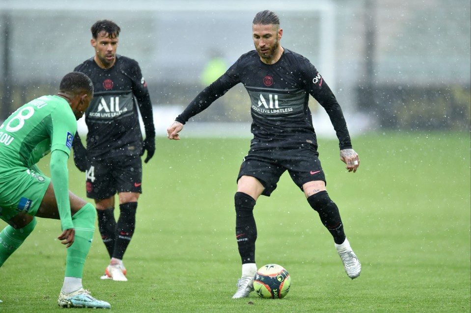 Sergio Ramos finally made his PSG debut in snowy conditions