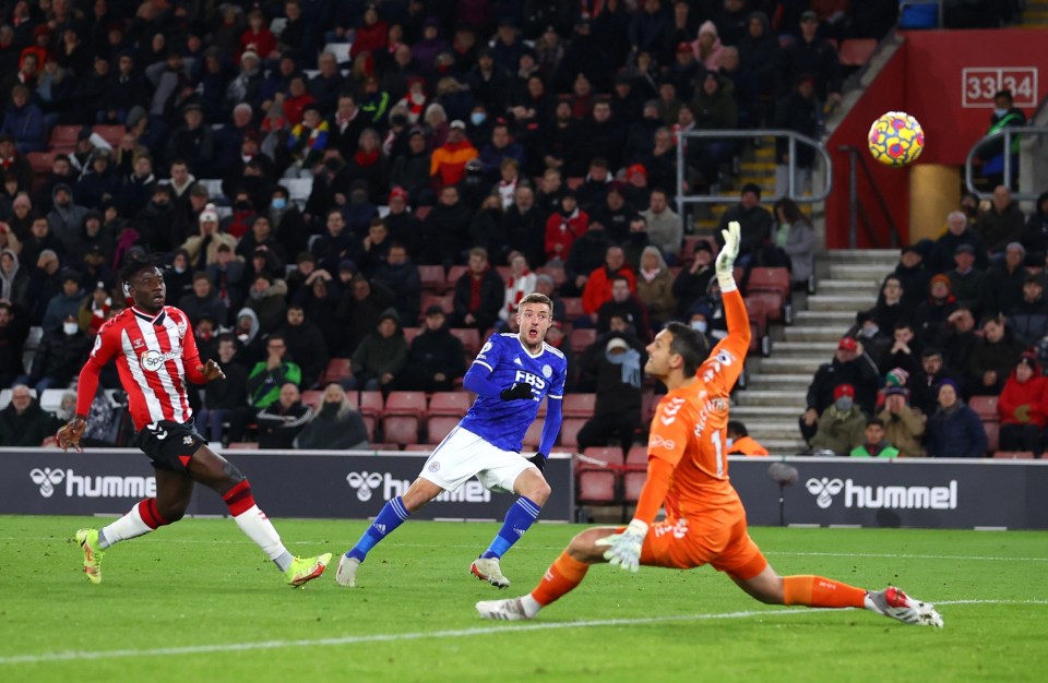 Jamie Vardy lashed over after going through one-on-one with McCarthy