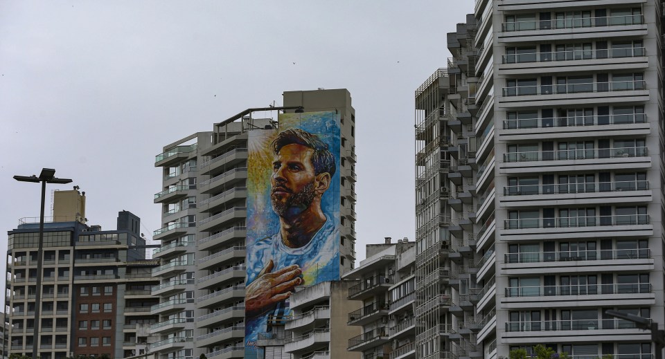 The stunning mural in the city of Rosario is 100ft high