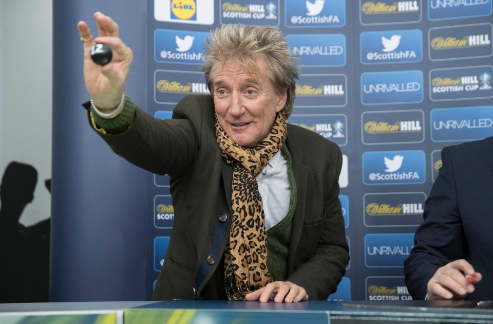 Rod Stewart was hilarious during the Scottish Cup draw in the 2016-17 season