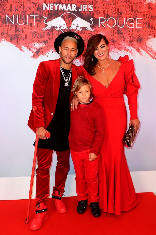 Neymar attended his own birthday party in February 2019 on crutches