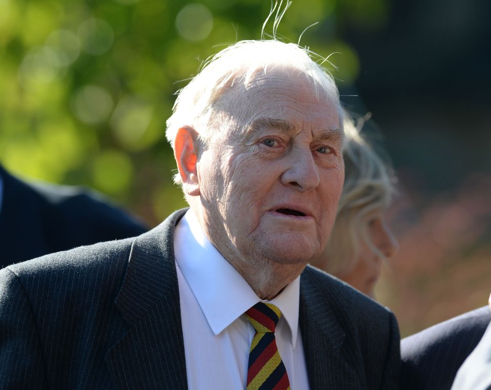 England cricket legend Ray Illingworth has died aged 89