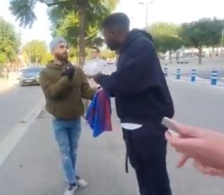 Umtiti got out to confront the group of supporters