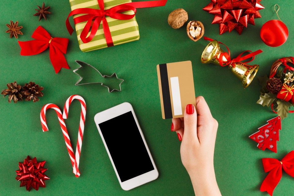 Earn cashback on your Christmas to help pay next year's big day with these tips