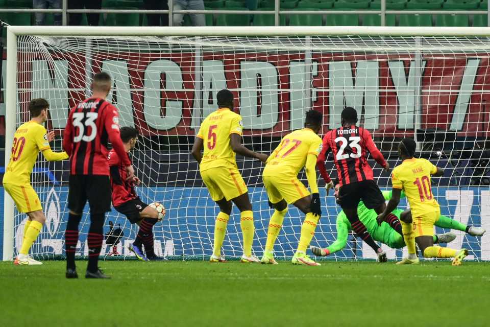 Fikayo Tomori pounces to give AC Milan the lead on 29 minutes