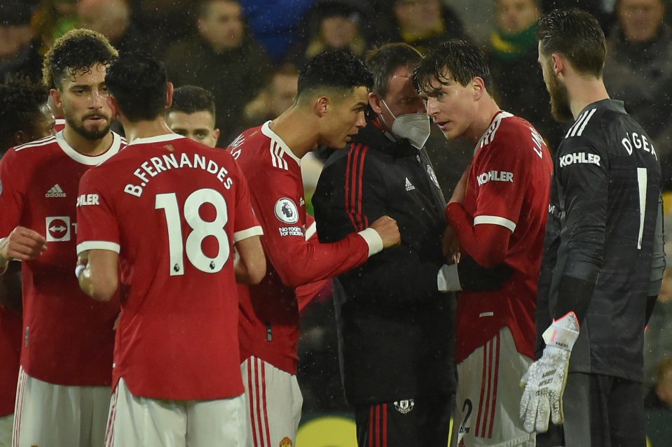 Victor Lindelof was taken off in Manchester United's win at Norwich after pointing to his chest