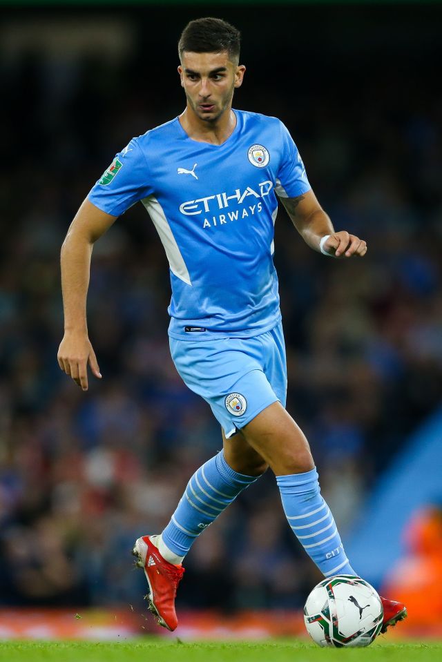 Manchester City forward Ferran Torres is expected to join Barcelona in the January transfer window