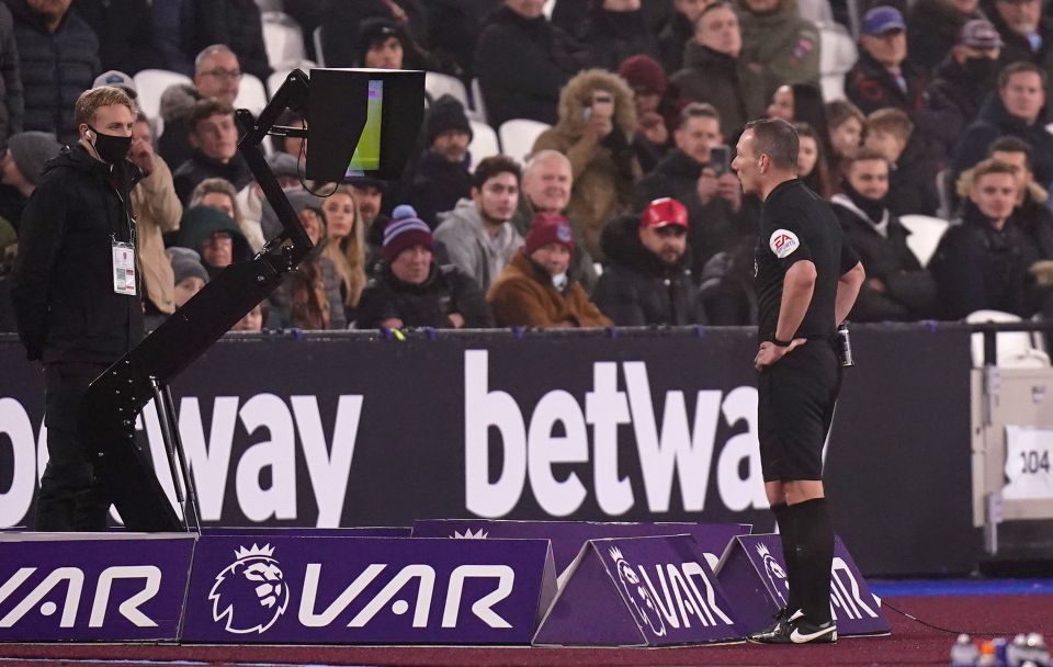 Kevin Friend awarded the penalty on the hour mark after checking the monitor