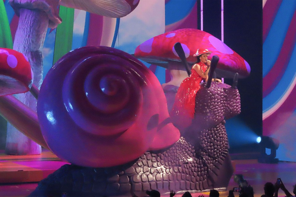 Katy also rode on a giant snail