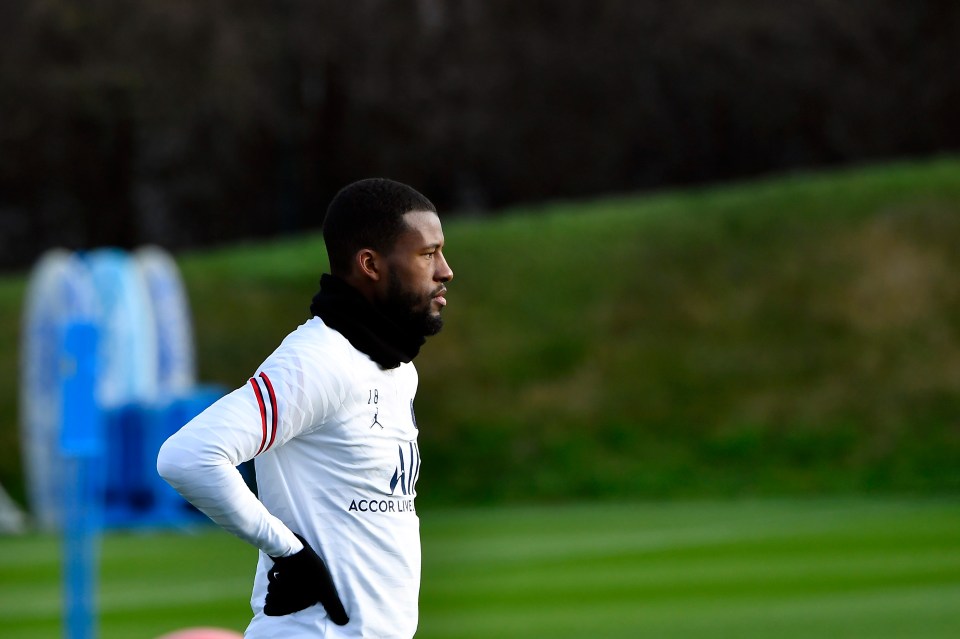 Gini Wijnaldum is reportedly keen to stay in Paris