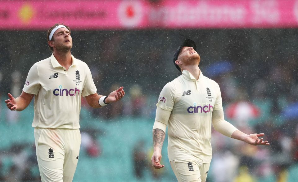 Rain interrupted the first day of the Fourth Test