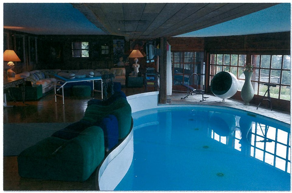 The property comes with an indoor pool and sauna