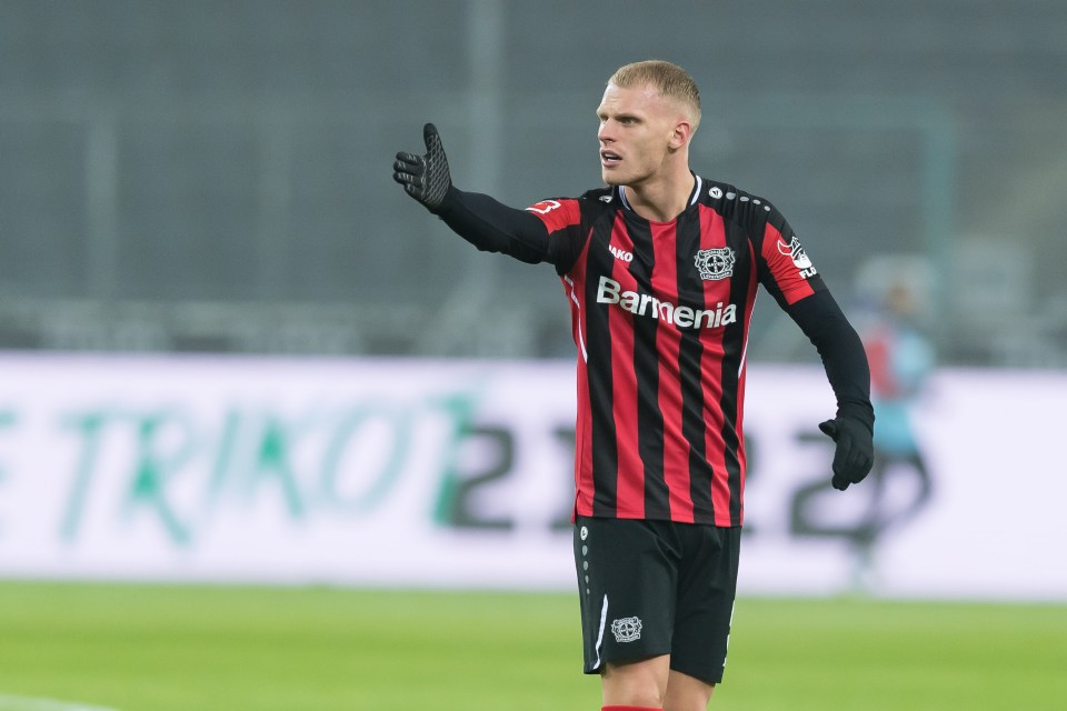 Toon have opened talks with Leverkusen over £14.5m full-back Mitchel Bakker