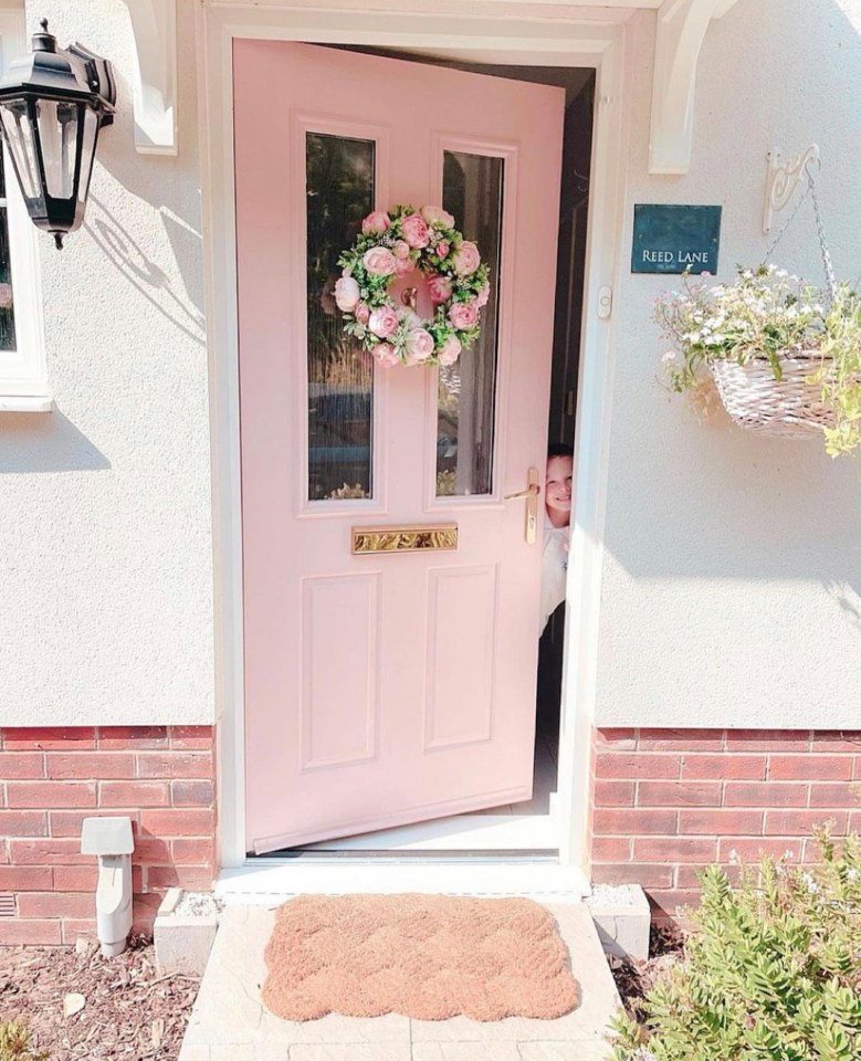 Haylea's husband helped paint the front door