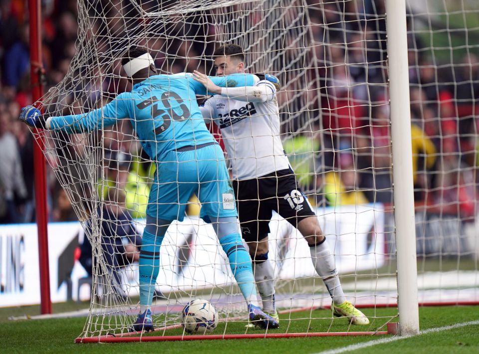 Tom Lawrence clashed with Forest keeper Brice Samba after scoring a penalty