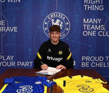 Chelsea have signed highly-rated left-back Dylan Williams from Derby