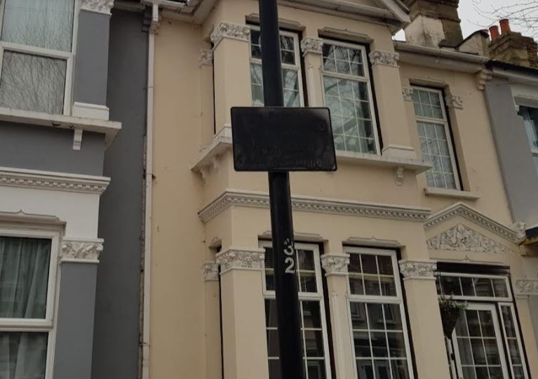 A driver is refusing to pay a £460 parking fine because street signs were covered by PAINT