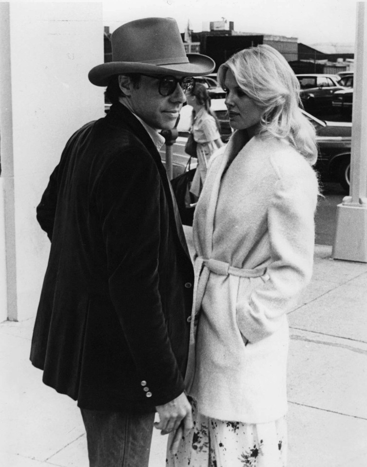 Peter Bogdanovich with girlfriend Dorothy in 1980