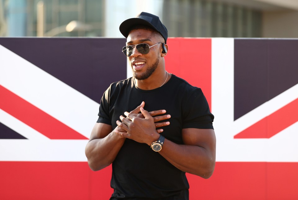 Anthony Joshua is ready to accept a step-aside deal to allow Tyson Fury to fight Oleksandr Usyk