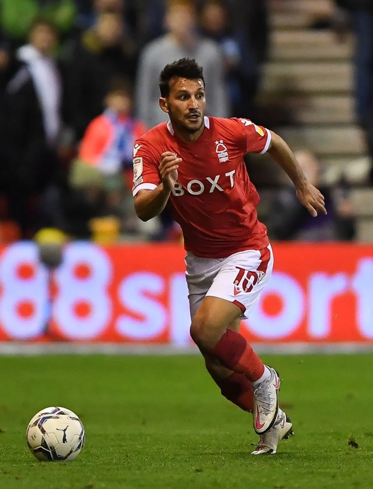 Nottingham Forest ace Joao Carvalho appears set to join Olympiacos in the January transfer window