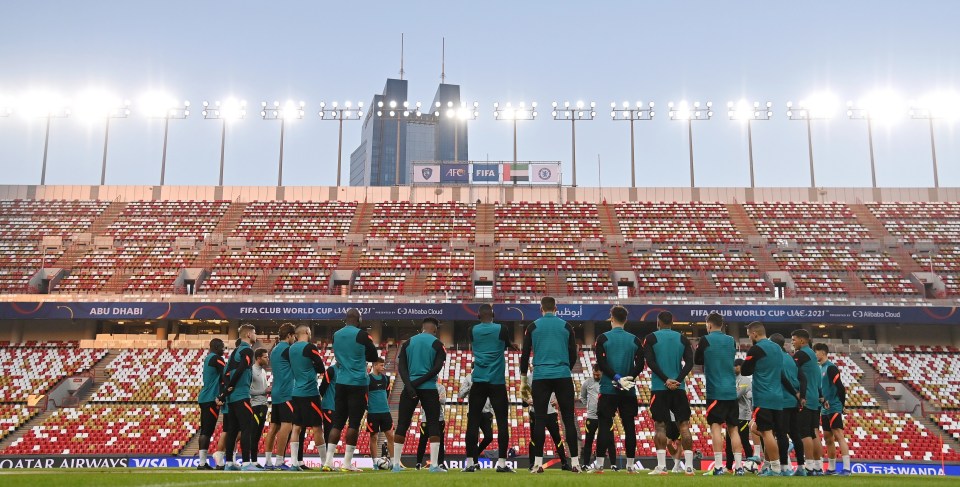 Chelsea players get acquainted with the impressive Mohamed Bin Zayed Stadium