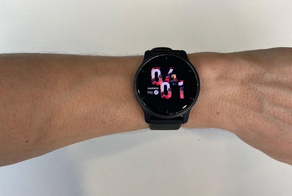 The Garmin Venu 2 has a beautiful AMOLED display