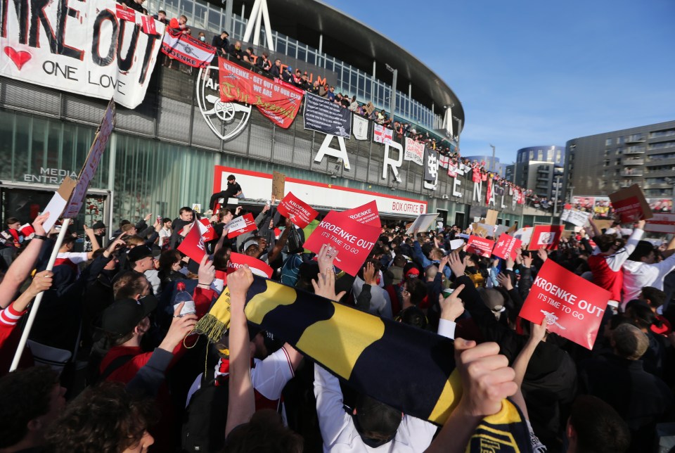 Gunners supporters wish Kroenke took a similar interest in winning at the Emirates