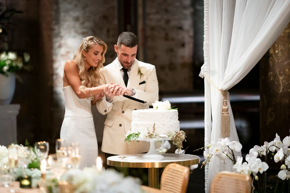 Tamara even had a problem with how Brent held the knife as he cut the cake, prompting him to call her a 'psychopath'