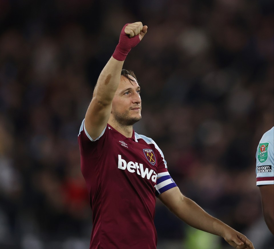 Noble has revealed he sweeps the dressing room after every away game out of respect to the staff