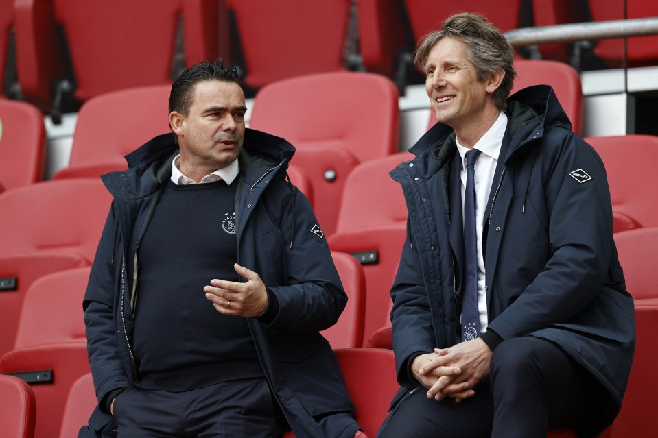 Overmars met with the Supervisory Board and CEO Edwin van der Sar (right) before resigning