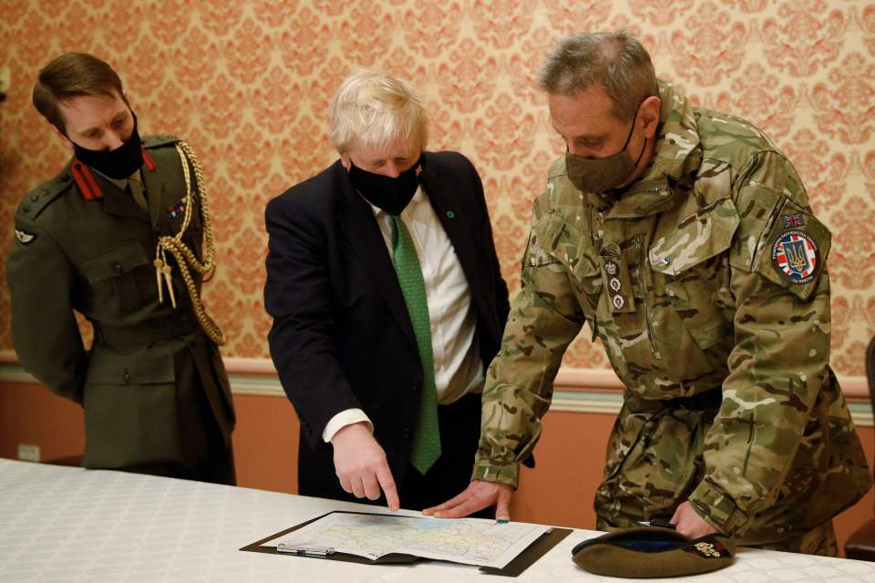 Boris Johnson has a briefing with Brit Colonel James Thurstan in Ukraine