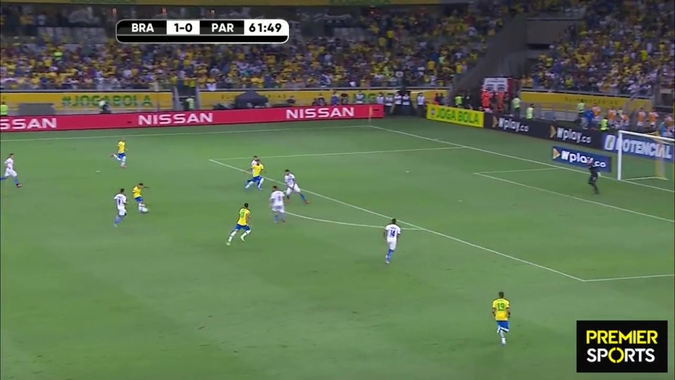 The Brazilian unleashes an amazing strike