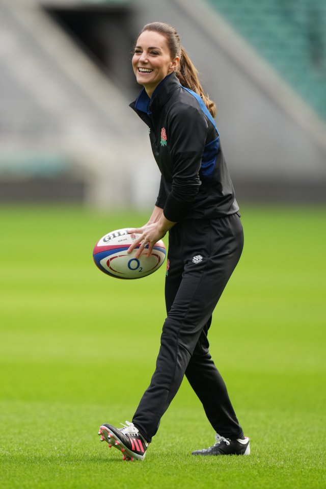 Kate wore a black England rugby top with black tracksuit bottoms