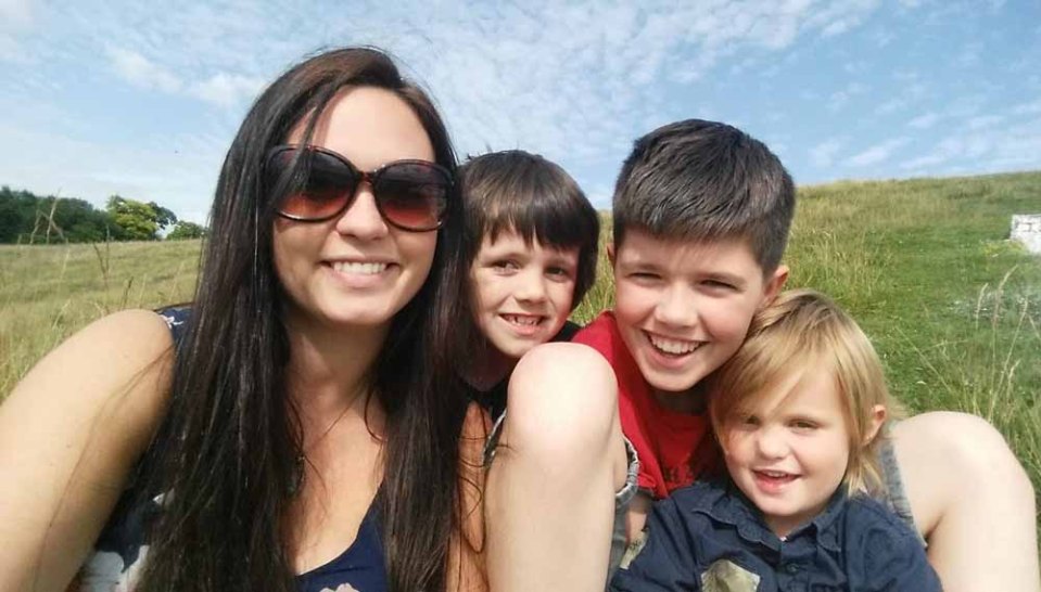 Mum-of-four Louise said: "I used to dance with my kids every single day and I miss those precious moments so much"