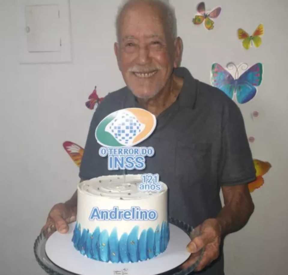 Andrelino with his cake