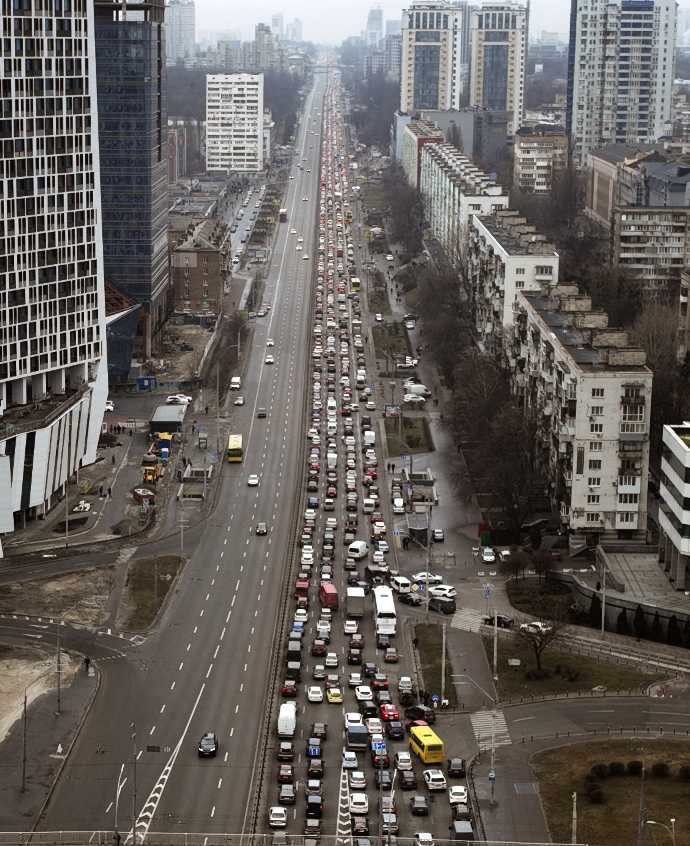 Residents trying to flee Kyiv