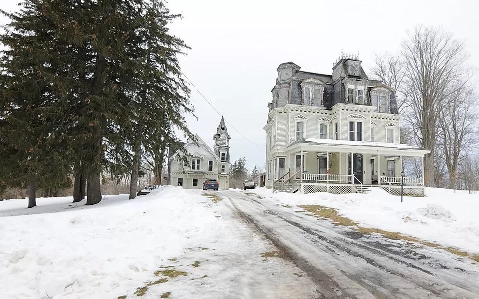 This 11-bed mansion dating from 1832 is on the market for just $179,500