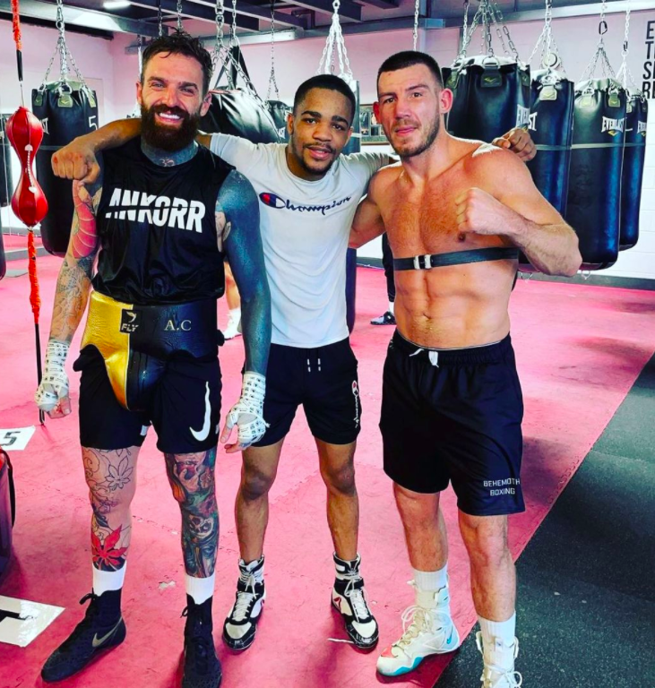 Aaron Chalmers pictured with Sugar Shy and Liam Williams