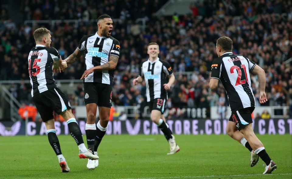 Jamaal Lascelles, Kieran Trippier and Ryan Fraser celebrate the Toon's immediate first-half equaliser