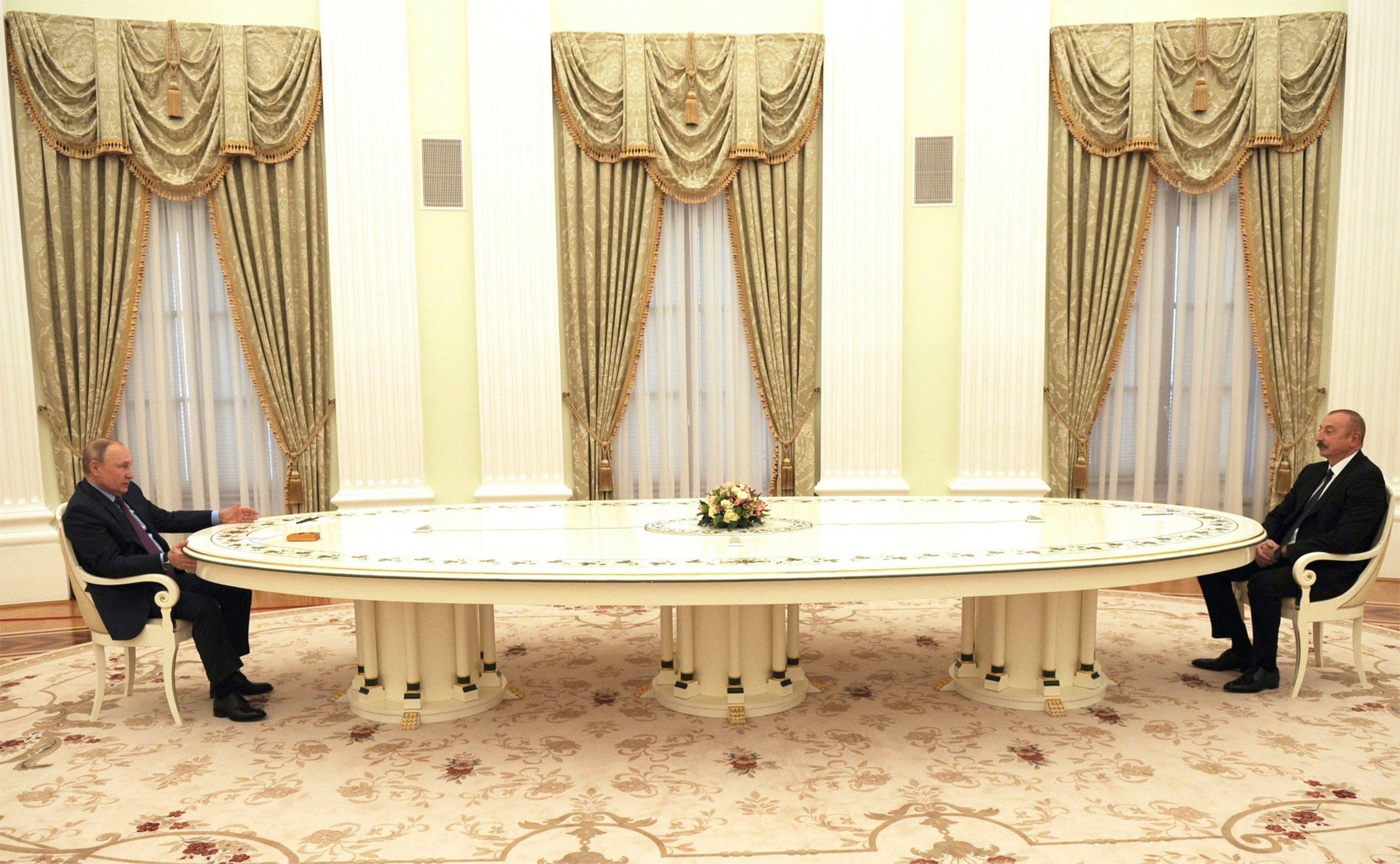 Putin has been using abnormally large tables for his meetings