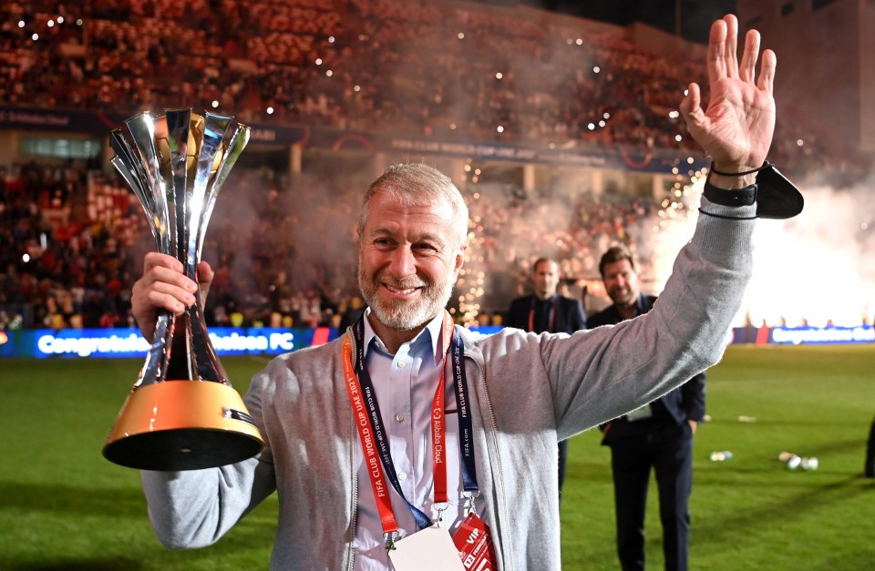 Roman Abramovich celebrates with The FIFA Club World Cup trophy