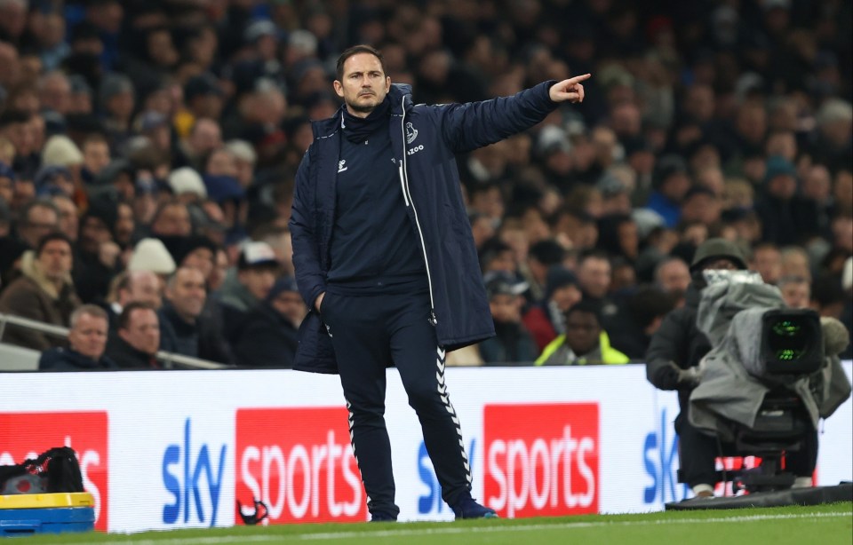 Frank Lampard's Everton problems are down to the squad he has inherited, according to his uncle, Harry Redknapp