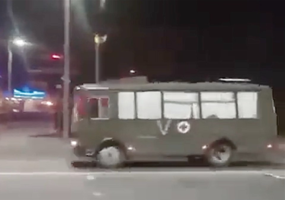 Putin's 'ghost buses' are reportedly being used to secretly transport dead and injured Russian troops