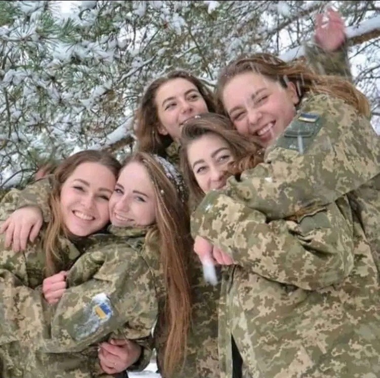 Women are prepared to fight on the frontlines against Putin's invading forces