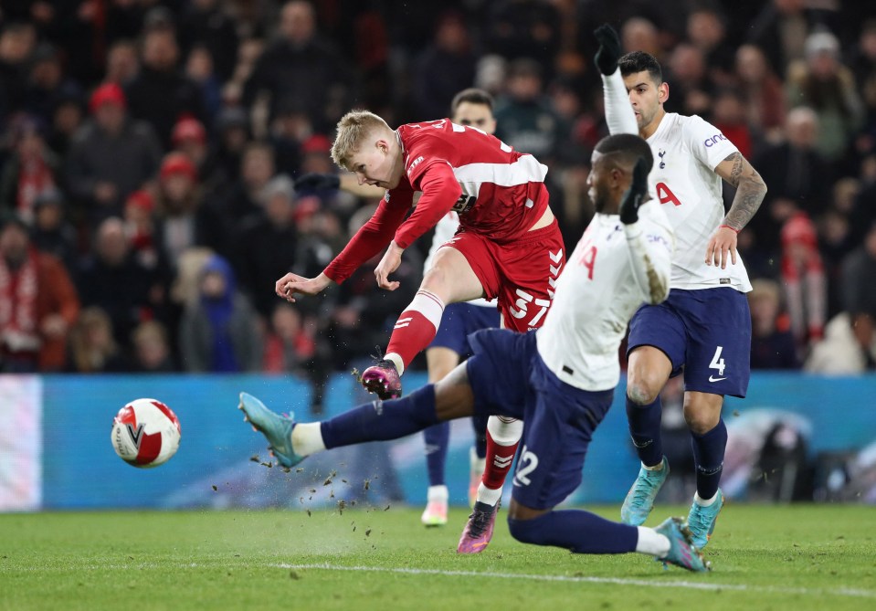 Middlesbrough beat Tottenham to advance into the FA Cup sixth round thanks to Josh Coburn's strike